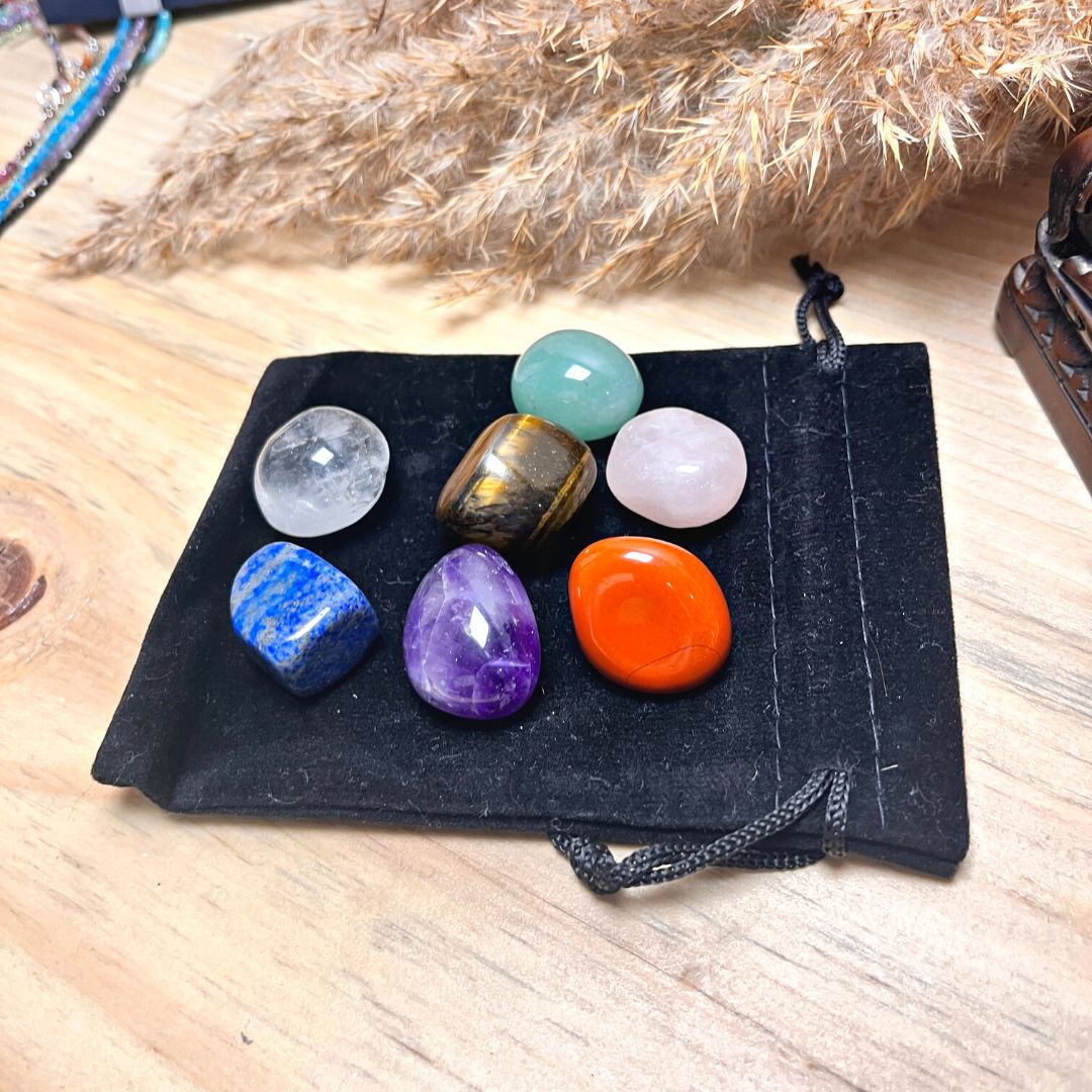 Luksusowy Zestaw 7 Polerowanych Kamieni Reiki do Harmonizacji Czakr